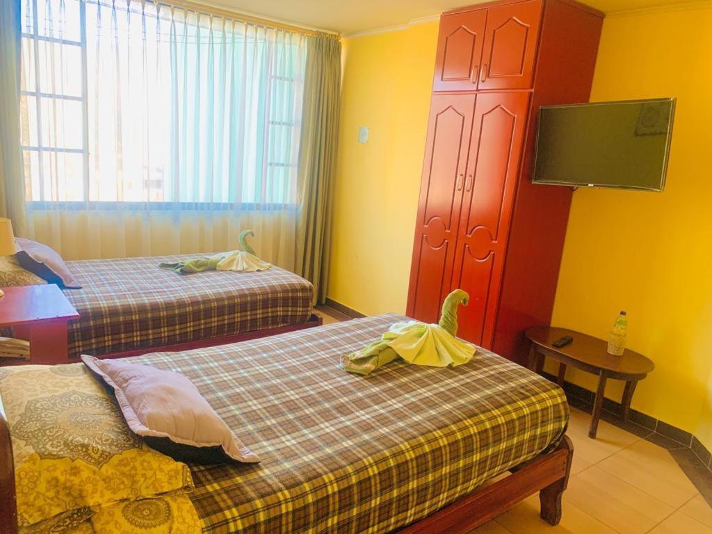 Dos Hemisferios Hotel Quito Luaran gambar