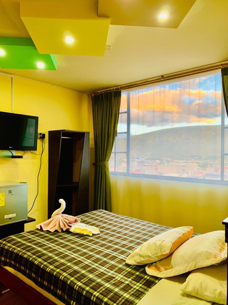 Dos Hemisferios Hotel Quito Luaran gambar